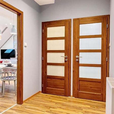 Attic Apartment On Waterfront / View / Netflix براغ المظهر الخارجي الصورة