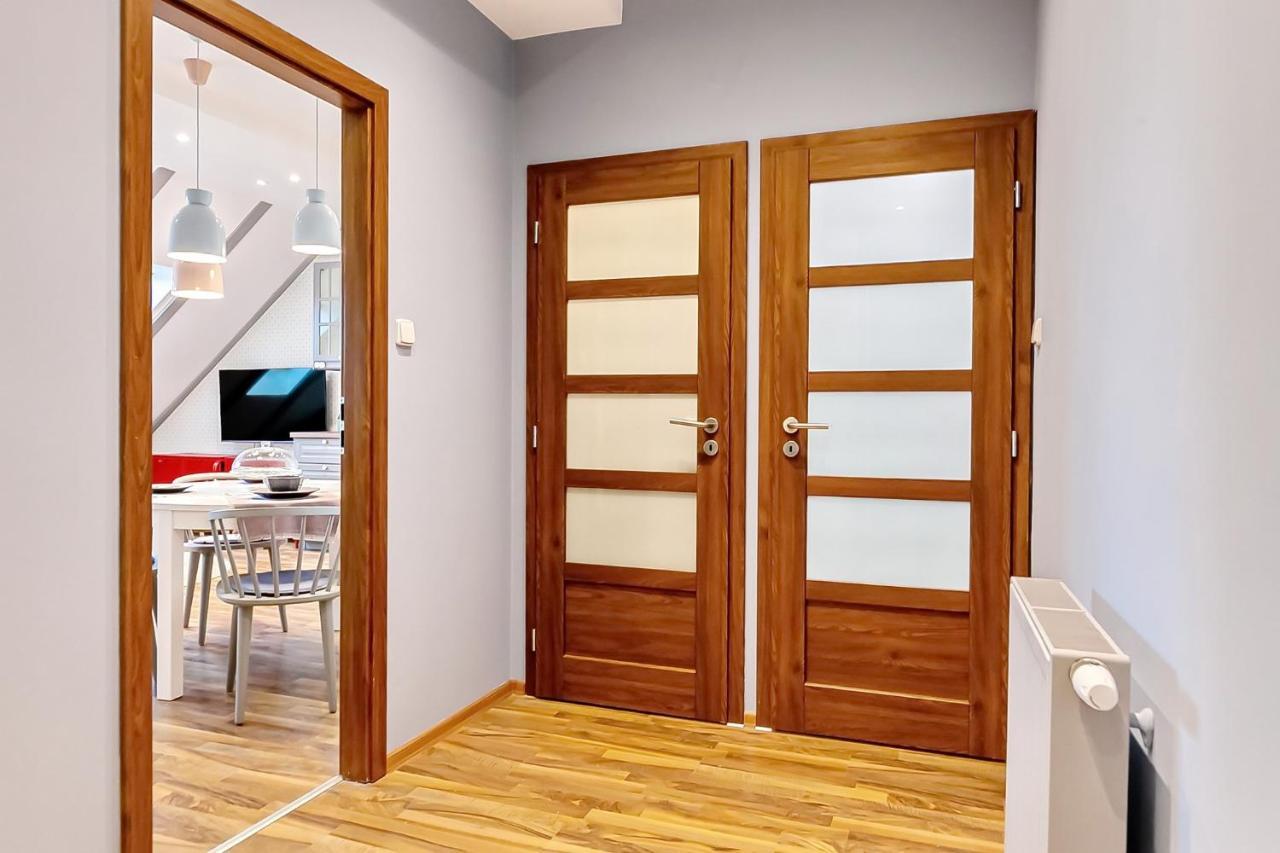 Attic Apartment On Waterfront / View / Netflix براغ المظهر الخارجي الصورة