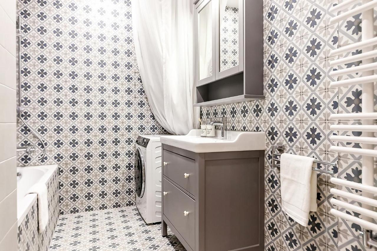 Attic Apartment On Waterfront / View / Netflix براغ المظهر الخارجي الصورة
